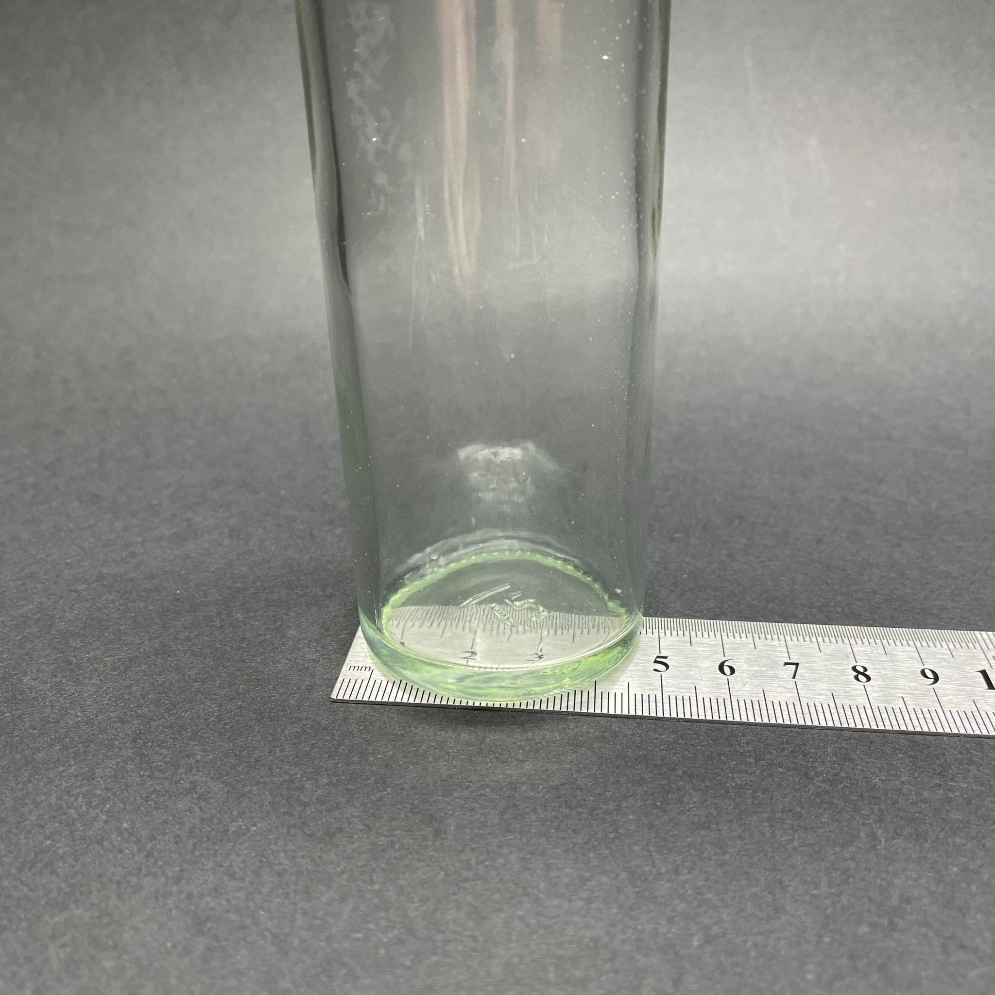 190 CC CAM KOLONYA ŞİŞESİ (24 AĞIZ) - 190 ML KOLONYA ŞİŞESİ KAPAKSIZ - PAŞABAHÇE SİLİNDİR KOLONYA ŞİŞESİ - ŞİŞECAM ÜRÜN KODU: 606119
