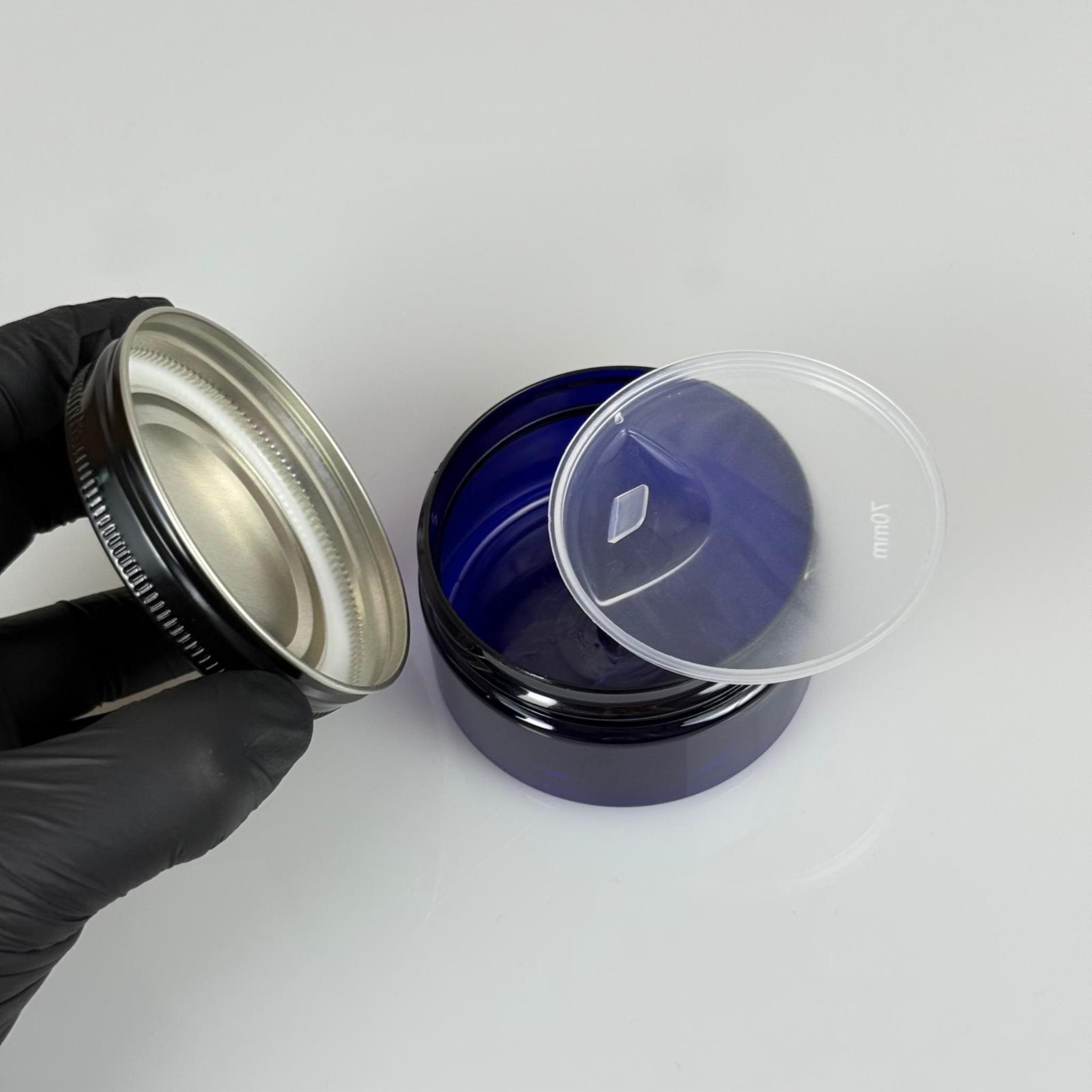 100 ML SERT PET KAVANOZ + SİYAH METAL KAPAK + İÇ TIPA - 100 CC KALIN MAVİ PLASTİK KAVANOZ SİYAH METAL KAPAKLI İÇ TIPALI TAKIM - KREM KAVANOZLARI