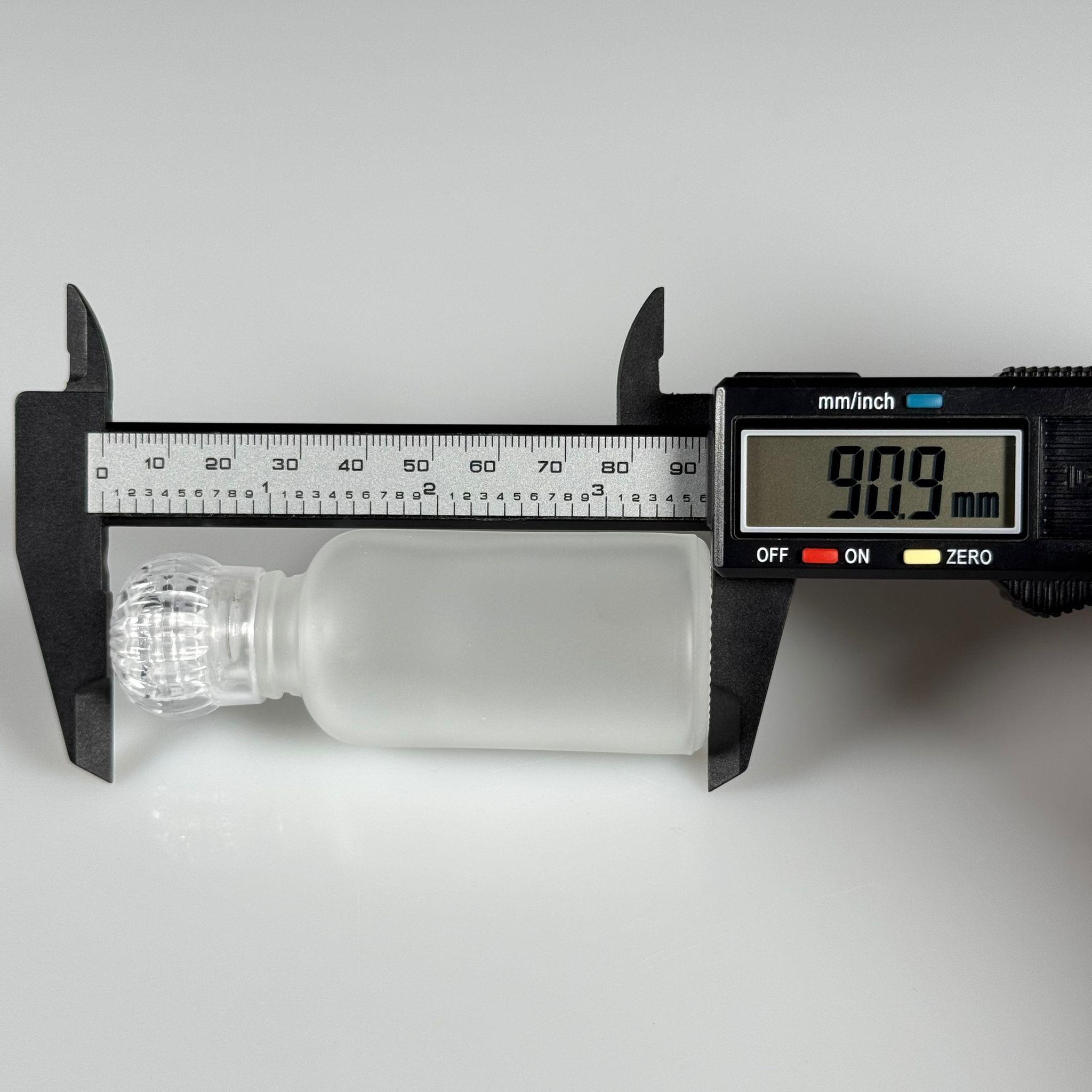 30 CC BUZLU CAM ŞİŞE - KRİSTAL KAPAKLI TIPALI  - 30 ML CAM KOLONYA ŞİŞESİ